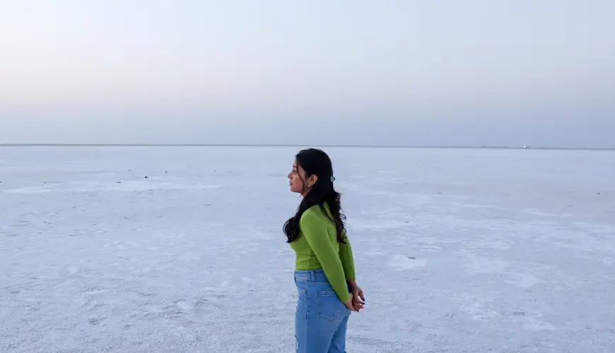 desert invites solo travelers to pause, reflect, and reconnect